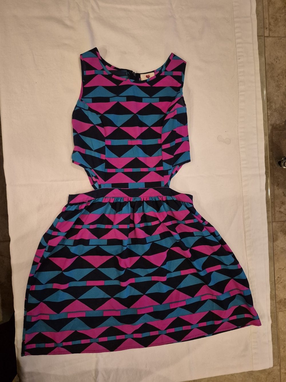 One CLothing Girls' Sleeveless Geometric Cutout Dress in Pink & Blue